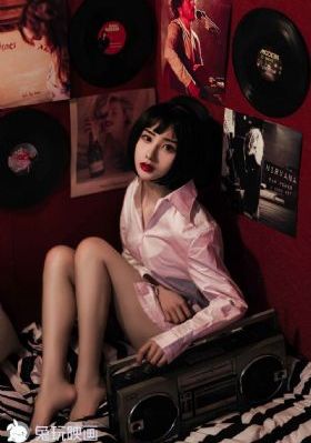 动漫女被黄漫扒衣_国产剧高清完整版播放